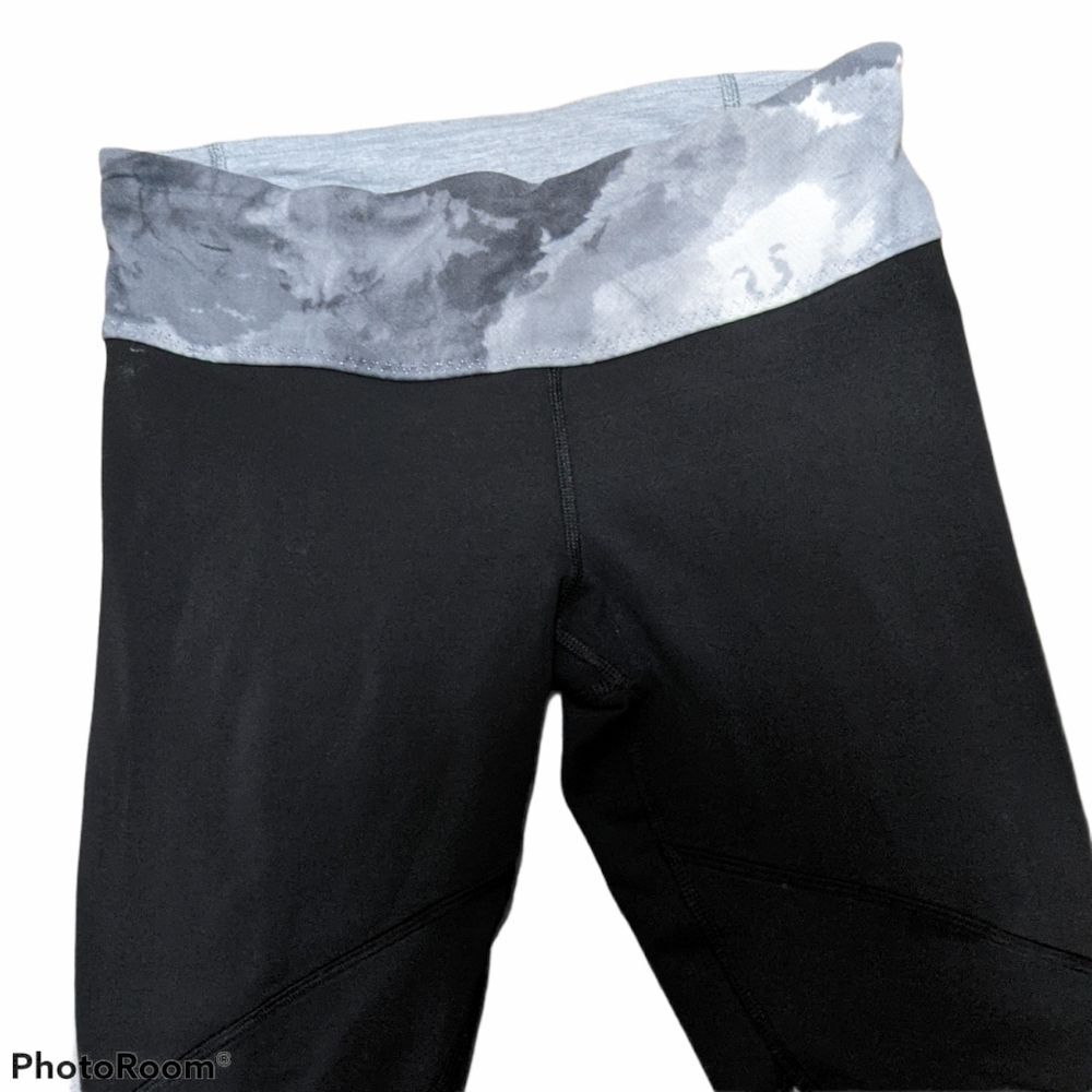 Lululemon Workout Leggings Size 4 - Picture 7 of 8